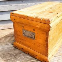 19th Century Carpenters Trunk with Shipwreck Finish (4 of 8) 19th Century Carpenters Trunk with Shipwreck Finish (4 of 8)