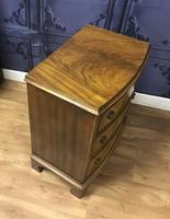 Bow Front Mahogany Chest of Drawers (4 of 8) Bow Front Mahogany Chest of Drawers (4 of 8)