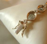 Vintage Silver & Aquamarine Bracelet 1970s 71/4" Length 16.6 Grams (9 of 12) Vintage Silver & Aquamarine Bracelet 1970s 71/4" Length 16.6 Grams (9 of 12)