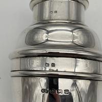 George V Sterling Silver Cocktail Shaker Birmingham 1931 Suckling Ltd (10 of 11) George V Sterling Silver Cocktail Shaker Birmingham 1931 Suckling Ltd (10 of 11)