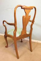 Set of Eight Queen Anne Style Walnut Dining Chairs (9 of 15) Set of Eight Queen Anne Style Walnut Dining Chairs (9 of 15)