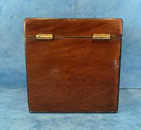 18th Century Harewood Inlaid Single Mahogany Tea Caddy (10 of 18) 18th Century Harewood Inlaid Single Mahogany Tea Caddy (10 of 18)