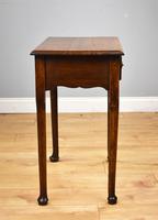 Mid 18th Century Oak Lowboy (3 of 6) Mid 18th Century Oak Lowboy (3 of 6)