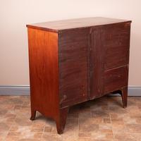 19th Century Mahogany Bow Fronted Chest of Drawers (4 of 15) 19th Century Mahogany Bow Fronted Chest of Drawers (4 of 15)