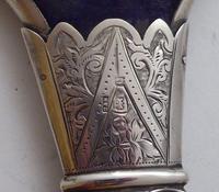 Rare and Unusual Edwardian 1902 Solid Hallmarked Silver Hand Mirror (5 of 6) Rare and Unusual Edwardian 1902 Solid Hallmarked Silver Hand Mirror (5 of 6)