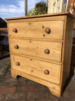 Antique Vintage Pine Small Three Drawer Chest of Drawers (6 of 8) Antique Vintage Pine Small Three Drawer Chest of Drawers (6 of 8)