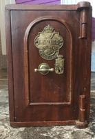 Antique Hopkins Birmingham Cast Iron Compact Safe with 2 Keys (2 of 9) Antique Hopkins Birmingham Cast Iron Compact Safe with 2 Keys (2 of 9)