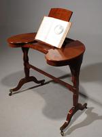 Rare and Beautifully Figured George III Period Kidney Shaped Reading / Writing Table (2 of 5) Rare and Beautifully Figured George III Period Kidney Shaped Reading / Writing Table (2 of 5)
