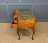 Good Queen Anne Style Burr Walnut Writing Desk (2 of 18) Good Queen Anne Style Burr Walnut Writing Desk (2 of 18)