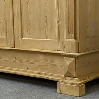Antique Continental pine double wardrobe 'dismantles' (4 of 6) Antique Continental pine double wardrobe 'dismantles' (4 of 6)