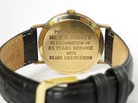 Gents 9ct Gold Marvin Revue Wrist Watch (3 of 4) Gents 9ct Gold Marvin Revue Wrist Watch (3 of 4)