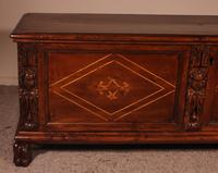 Italian Renaissance Cassone Chest in Walnut - 17th Century (3 of 12) Italian Renaissance Cassone Chest in Walnut - 17th Century (3 of 12)