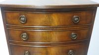 Good Mahogany Bowed Chest of Drawers (4 of 6) Good Mahogany Bowed Chest of Drawers (4 of 6)
