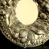 Magnificent Georgian Pair of Solid Silver Gilt Charger / Platter Dishes - George Burrows 1824 (9 of 27) Magnificent Georgian Pair of Solid Silver Gilt Charger / Platter Dishes - George Burrows 1824 (9 of 27)