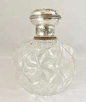Large Silver Mounted Perfume Scent Bottle - London 1900 (9 of 9) Large Silver Mounted Perfume Scent Bottle - London 1900 (9 of 9)