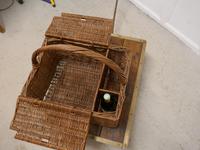 Large Wicker Picnic Basket (3 of 4) Large Wicker Picnic Basket (3 of 4)