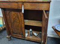 Regency Period Flame Mahogany Chiffonier Sideboard Circa 1820 (4 of 5) Regency Period Flame Mahogany Chiffonier Sideboard Circa 1820 (4 of 5)
