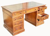 Superb Quality Victorian Mahogany Pedestal Desk (7 of 7) Superb Quality Victorian Mahogany Pedestal Desk (7 of 7)