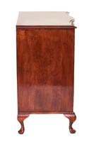 Walnut Georgian Revival Serpentine Front 5 Drawer Chest c.1920 (4 of 6) Walnut Georgian Revival Serpentine Front 5 Drawer Chest c.1920 (4 of 6)