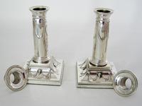 Pair of Elegant 14cm (5.5") Edwardian Silver Candlesticks (2 of 8) Pair of Elegant 14cm (5.5") Edwardian Silver Candlesticks (2 of 8)