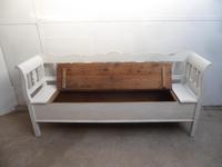 A Lovely White Motif 3/4 Seater Antique/Old Pine Kitchen/Hall Box Settle/ Bench (5 of 9) A Lovely White Motif 3/4 Seater Antique/Old Pine Kitchen/Hall Box Settle/ Bench (5 of 9)