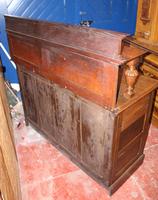 1920s Arts & Craft Style Carved Oak Sideboard with Back (6 of 9) 1920s Arts & Craft Style Carved Oak Sideboard with Back (6 of 9)