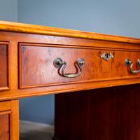 Yew Wood Effect Pedestal Desk (3 of 9) Yew Wood Effect Pedestal Desk (3 of 9)