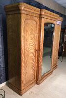 Victorian Breakfront Triple Wardrobe (4 of 17) Victorian Breakfront Triple Wardrobe (4 of 17)