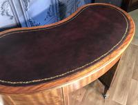 Edwardian Inlaid Mahogany Kidney Shaped Desk (19 of 21) Edwardian Inlaid Mahogany Kidney Shaped Desk (19 of 21)