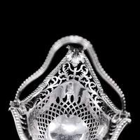 Antique Victorian Small Silver Sweet Basket / Bonbon Dish - Charles Stuart Harris 1890 (3 of 14) Antique Victorian Small Silver Sweet Basket / Bonbon Dish - Charles Stuart Harris 1890 (3 of 14)