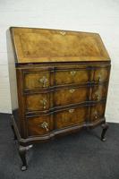 Antique Queen Anne Design Walnut Bureau (2 of 9) Antique Queen Anne Design Walnut Bureau (2 of 9)