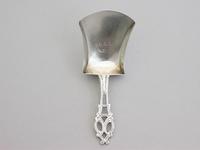Victorian Silver Caddy Spoon With Gothic Style Pierced Handle by Hilliard & Thomason, Birmingham 1886 (2 of 9) Victorian Silver Caddy Spoon With Gothic Style Pierced Handle by Hilliard & Thomason, Birmingham 1886 (2 of 9)