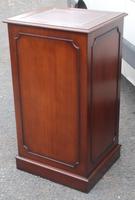 1960s Mahogany Tall Filing Cabinet with Red Leather Top (4 of 4) 1960s Mahogany Tall Filing Cabinet with Red Leather Top (4 of 4)