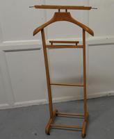 Art Deco Gentleman’s Floor Standing Golden Beech Suit Hanger (2 of 4) Art Deco Gentleman’s Floor Standing Golden Beech Suit Hanger (2 of 4)