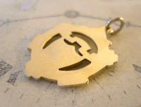 Vintage Pocket Watch Chain Fob 1950s Victorian Revival 12ct Gold Plated Shield Fob (4 of 5) Vintage Pocket Watch Chain Fob 1950s Victorian Revival 12ct Gold Plated Shield Fob (4 of 5)