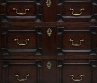 Mid 18th Century oak moulded front chest of drawers (7 of 10) Mid 18th Century oak moulded front chest of drawers (7 of 10)