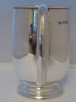 Viners 1961 One 1 Pint Hallmarked Solid Silver Tankard Christening Mug 348g (5 of 10) Viners 1961 One 1 Pint Hallmarked Solid Silver Tankard Christening Mug 348g (5 of 10)