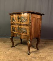French Walnut Shaped Front Commode Chest (7 of 10) French Walnut Shaped Front Commode Chest (7 of 10)