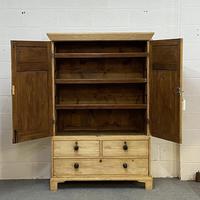 English victorian pine linen press (3 of 7) English victorian pine linen press (3 of 7)