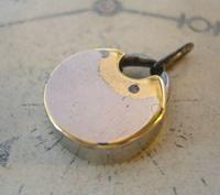 Antique Pocket Watch Chain Fob 1830s Georgian Silver Chrome Chunky Padlock Fob (5 of 6) Antique Pocket Watch Chain Fob 1830s Georgian Silver Chrome Chunky Padlock Fob (5 of 6)