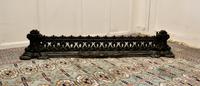 Decorative Victorian Cast Iron Fender (4 of 8) Decorative Victorian Cast Iron Fender (4 of 8)