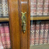 Quality Victorian Oak Antique Glazed Bookcase On Cupboard (4 of 9) Quality Victorian Oak Antique Glazed Bookcase On Cupboard (4 of 9)