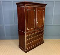 Early 19th Century Brass Mounted Flame Mahogany Linen Press (14 of 21) Early 19th Century Brass Mounted Flame Mahogany Linen Press (14 of 21)