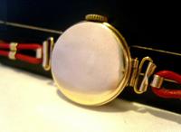 9ct Gold Ladies Wrist Watch 1934 Swiss 15 Jewel Porcelain Dial Red 12 FWO (9 of 12) 9ct Gold Ladies Wrist Watch 1934 Swiss 15 Jewel Porcelain Dial Red 12 FWO (9 of 12)