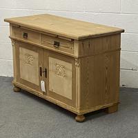Large Attractive Old Pine Dresser Base (4 of 6) Large Attractive Old Pine Dresser Base (4 of 6)