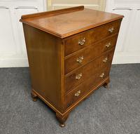 Queen Anne Burr Walnut Chest of 4 Drawers (6 of 12) Queen Anne Burr Walnut Chest of 4 Drawers (6 of 12)