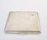 Top quality ladies’ silver cigarette case John Henry Wynn Birmingham 1928 (3 of 7) Top quality ladies’ silver cigarette case John Henry Wynn Birmingham 1928 (3 of 7)