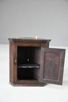 Small Oak Corner Cupboard (4 of 10) Small Oak Corner Cupboard (4 of 10)