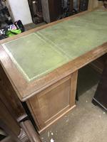 G. W. R Large Pine & Oak Leather Topped Desk (5 of 17) G. W. R Large Pine & Oak Leather Topped Desk (5 of 17)