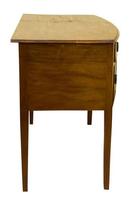 George III Mahogany Bowfronted Dressing Table c1780 (3 of 7) George III Mahogany Bowfronted Dressing Table c1780 (3 of 7)